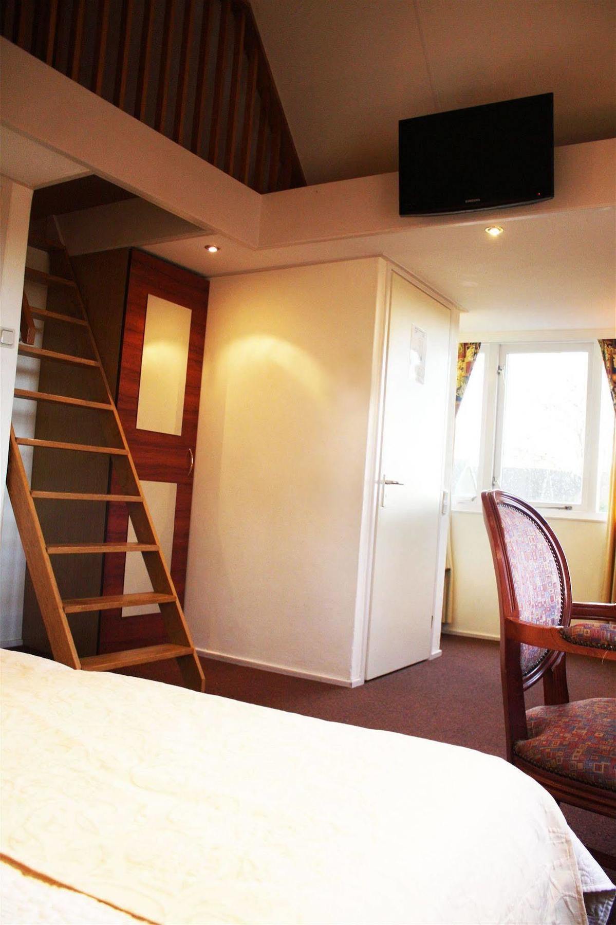 Hotel-Restaurant Loodsmans Welvaren Bv Den Hoorn  Zewnętrze zdjęcie